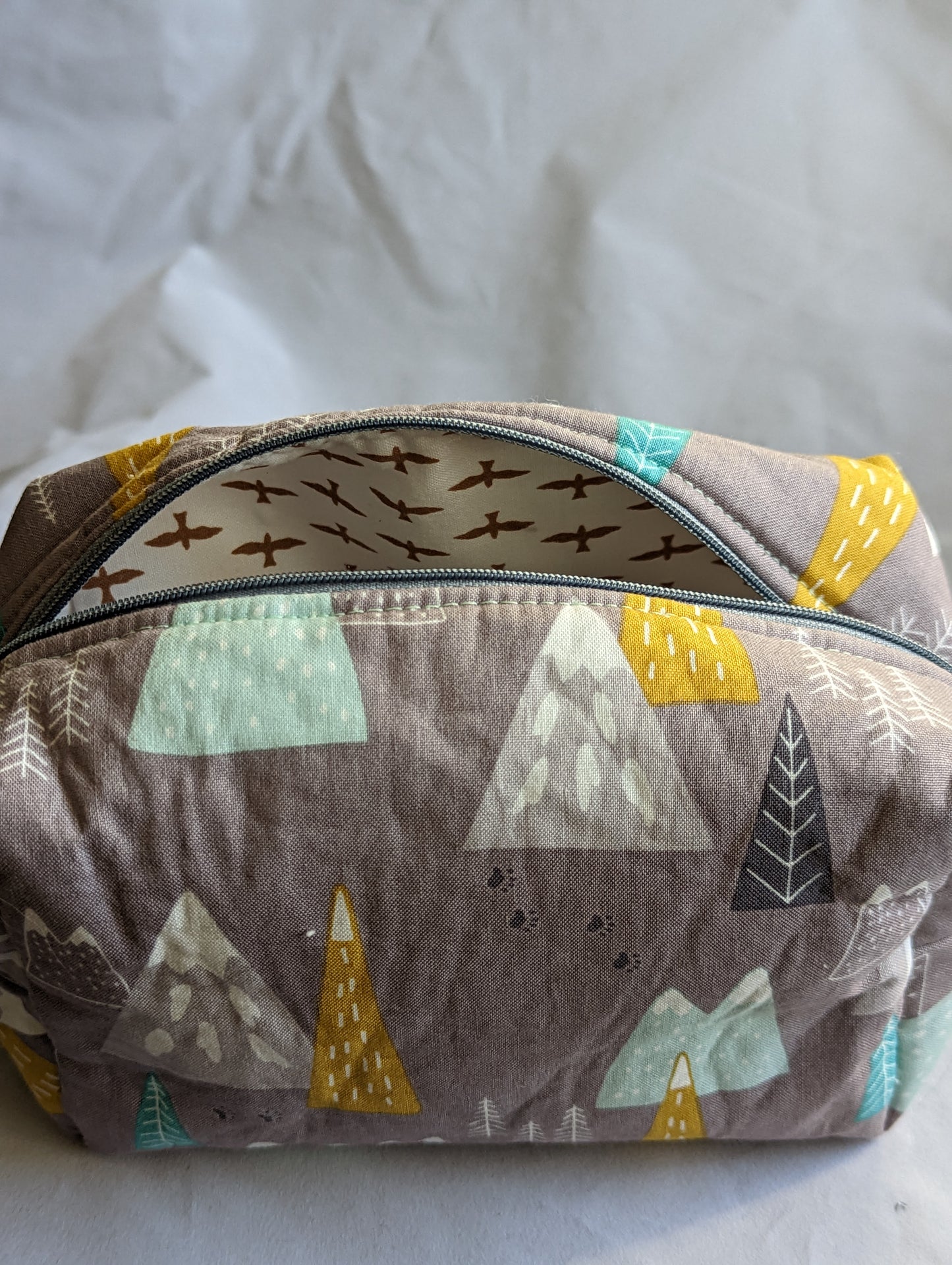 Fuzzy Mountains boxy pouch